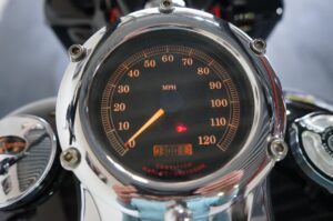 Harley-Davidson Road King Tour 88 FLHR cast wheels, S&S getunde motor, Vance Hines – foto 13