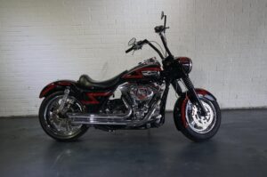 Harley-Davidson Road King Tour 88 FLHR cast wheels, S&S getunde motor, Vance Hines – foto 3