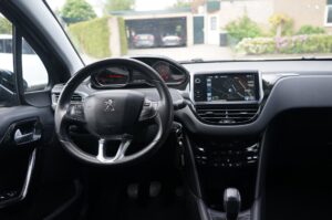 Peugeot 208 1.2 PureTech Style, Clima, CC, Navi, PDC, Bluetooth, Trekhaak – foto 2