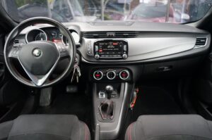 Alfa Romeo Giulietta 1.4 Turbo MultiAir, Clima, Navi, CC, Led, Trekhaak, – foto 2