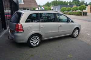 Opel Zafira 1.8 Essentia, 7-pers, airco, trekhaak, elek pakket – foto 3