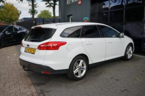 Ford Focus 1.0 Automaat, PDC, Navi, Winter pakket, Airco, Trekhaak, CC – foto 18