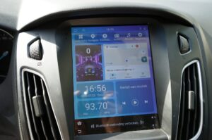 Ford Focus 1.0 Automaat, PDC, Navi, Winter pakket, Airco, Trekhaak, CC – foto 9